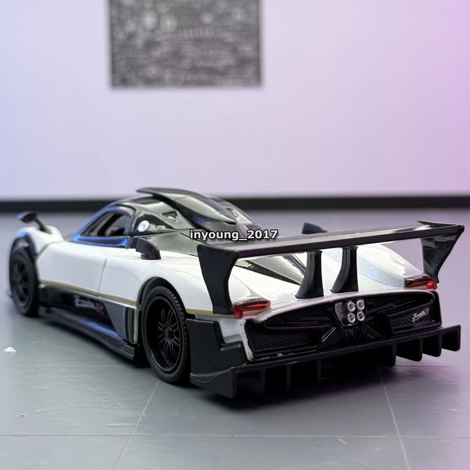 1/32 Pagani Zonda R 模型汽车压铸玩具车男孩儿童成人礼物玩具 — 第 4/4 张图片