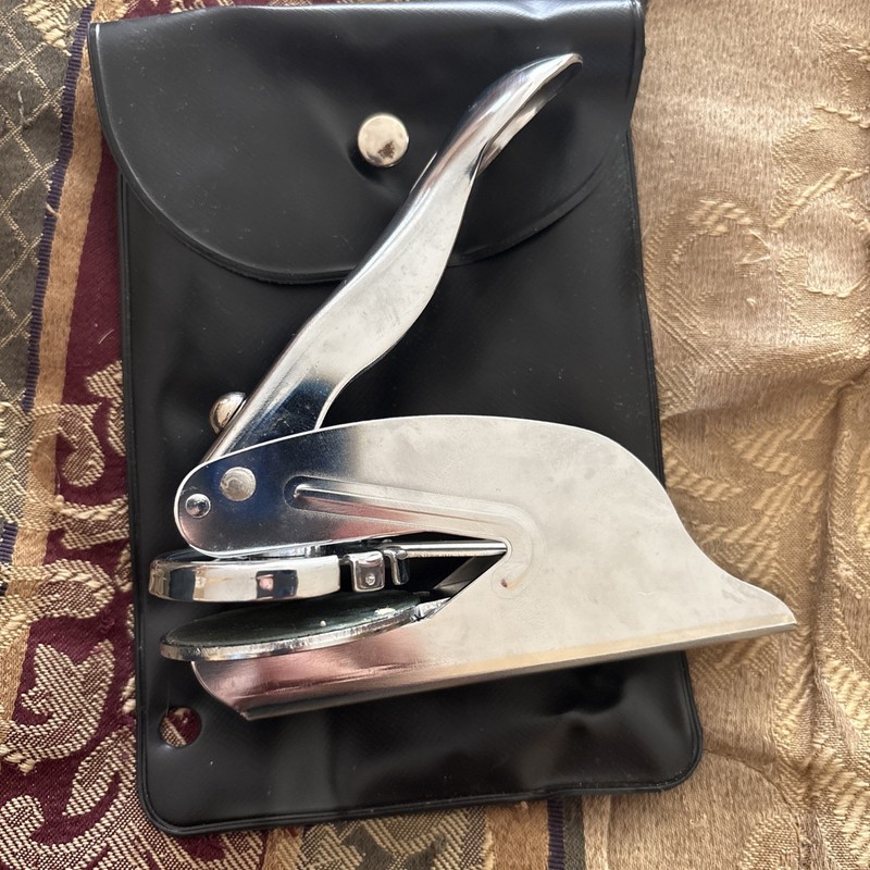 Vintage Elite Pocket Seal Hand Press Embosser, Black Case - FREE SHIPPING