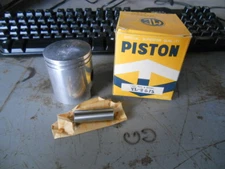 NOS YAMAHA MC YB100 DX100 YL2 L2G L2S 80-82 3rd O/S 0.75 Piston 166-11637-01-00