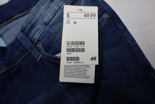 H&M Jeans Womens Size 18 High Rise Girlfriend Jean Medium Wash Blue Denim NWT - Picture 4 of 10