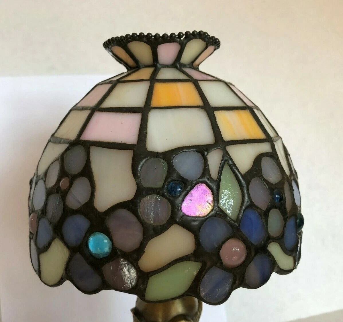 NEW TEA LIGHT Brass Candle Lamp Tiffany Style Stained Iridescent Glass Shade