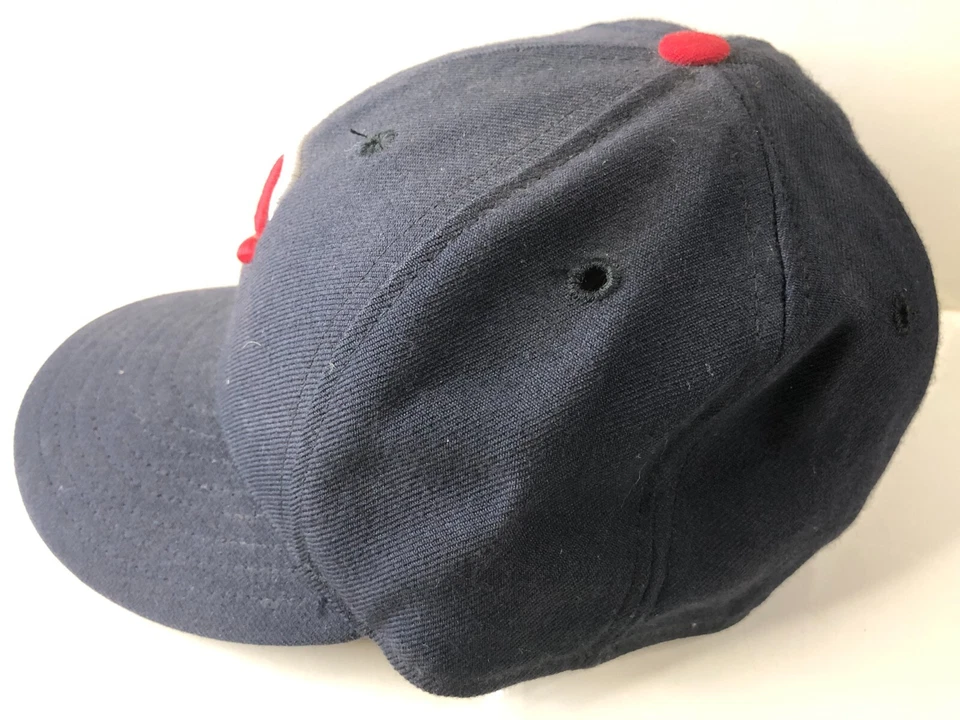 Vintage Minnesota Twins New Era 59Fifty Wool Blue Fitted Hat 7-1/8 - Image 2 of 4