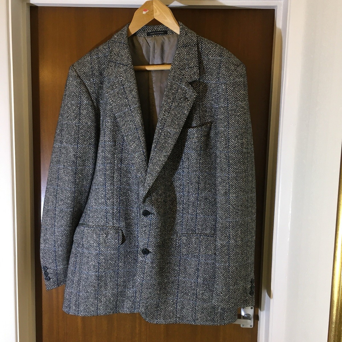 Oscar Jacobson wool/silk sports jacket UK