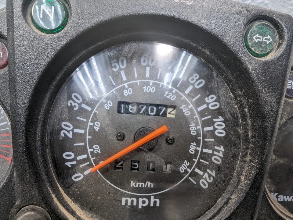 Kawasaki Ninja 250R 2008-2012 velocímetro velocímetro medidor de combustible - 25031-0159 Foto 3 de 4