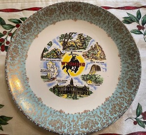 Vintage Souvenir Wyoming Hanging Plate 
