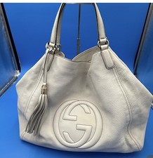 Gucci Soho Cream Pebbled Tote Logo Tassel Det...