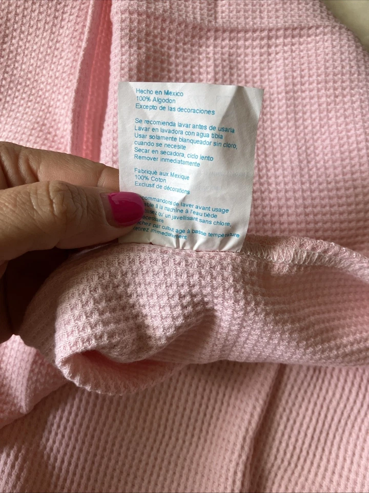 Manta de bebé rosa liso tejido waffle térmico RN 14500 esquina redondeada Lovey Foto 4 de 4