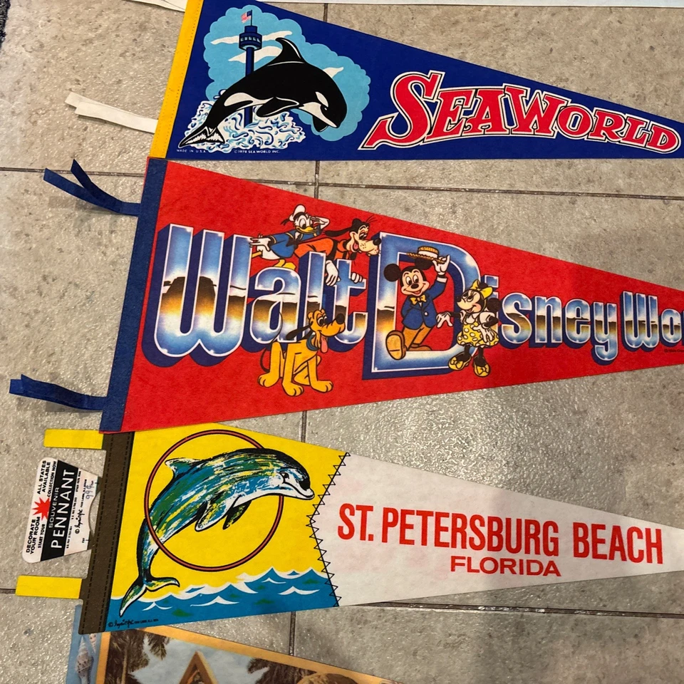 Vintage Florida Large Pennants x 8  including Disney /Kennedy Space etc  - Image 4 of 4