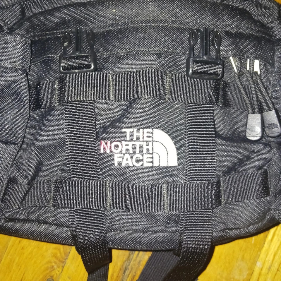 The North Face Lumbar Fanny Pack Black Used Fast Shipping - Image 2 of 4