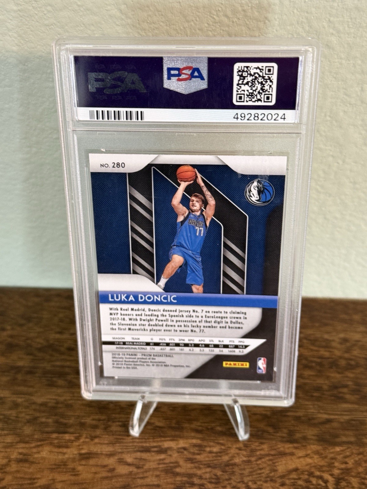 2018-19 Panini Prizm Luka Doncic RC Rookie #280 Mavericks PSA 10 GEM MINT view 3