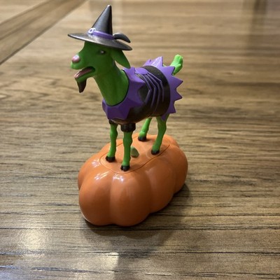 A Very Screaming Goat Halloween Figure and Booklet - Works Batteries Included