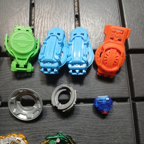 Beyblade Konvolut Spinner Teile Pieces Tops Bey Blade 16 Stück Hasbro Tomy - ZC - Bild 4 von 7