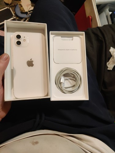 iPhone 12 64 GB bianco sbloccato in fabbrica - Foto 10 di 10