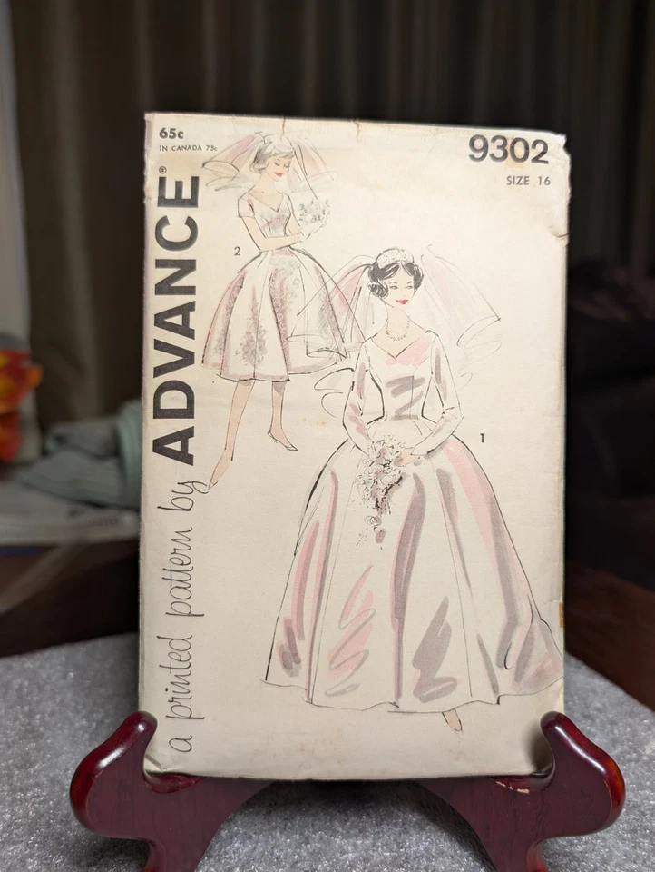 Vtg Advance Sewing Pattern Bride Wedding Dress 9302 Uncut  - Image 3 of 4