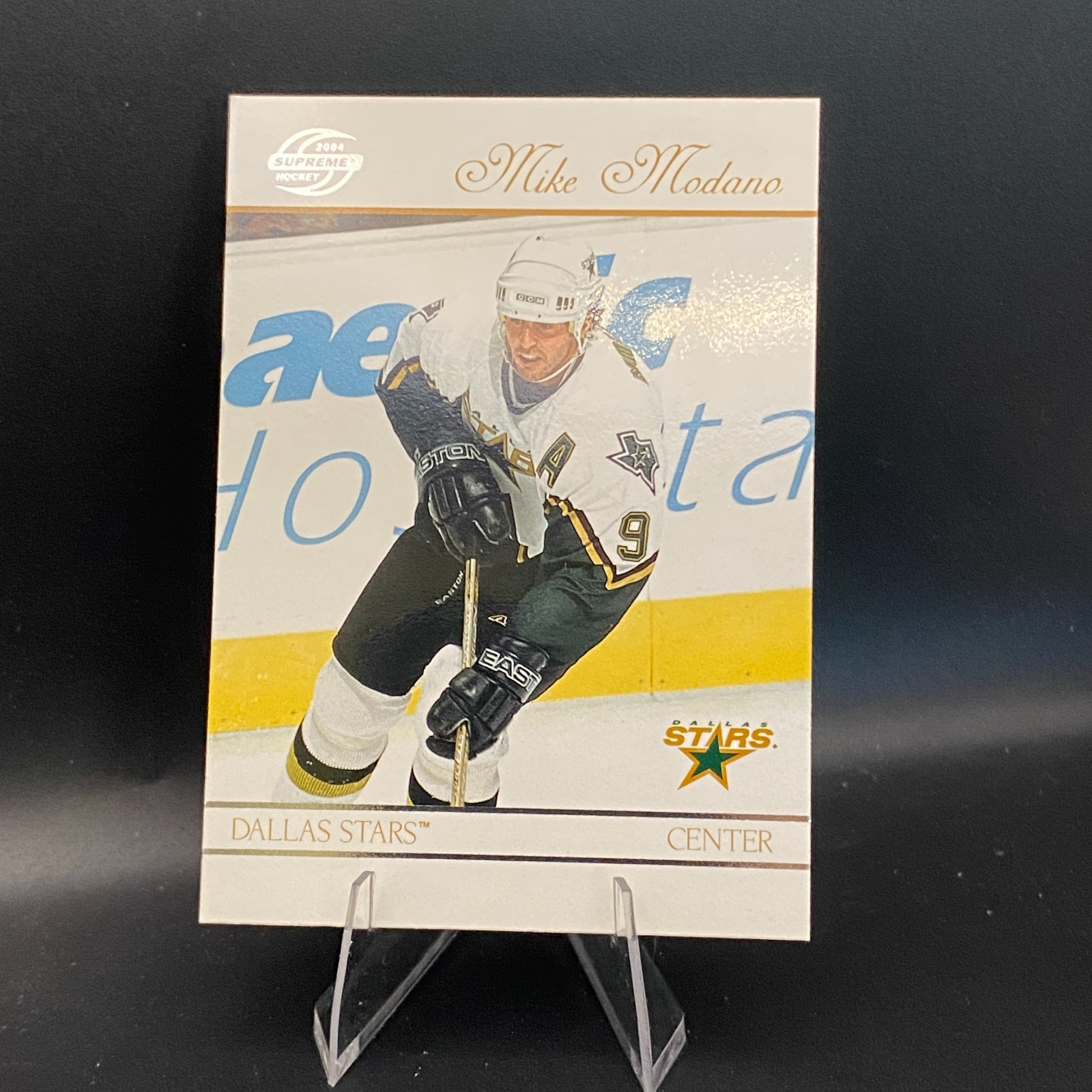 2003-04 Pacific Supreme  Mike Modano #30
