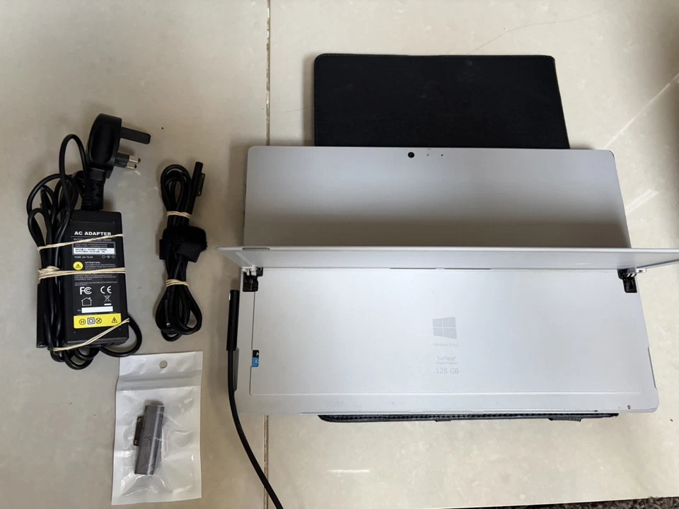Microsoft Surface Pro 3 i5 4th Gen 1.90GHz 4GB RAM 128GB SSD LAPTOP WIN 11 - Image 2 of 4