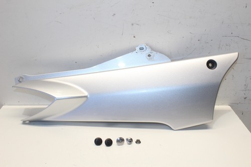 2003 - 2005 YAMAHA FJR1300 RIGHT SIDE FAIRING OEM - Picture 2 of 13