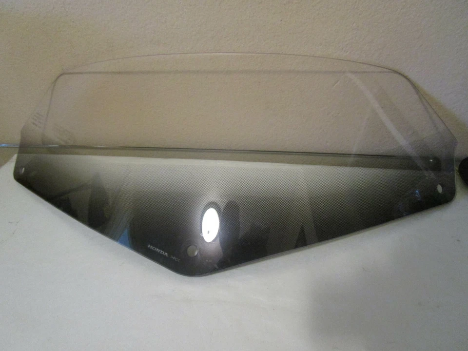 Nos Honda 2013-2015 Goldwing GL1800 F6B OEMTall Windsceen 08R70-MJG-670 - Image 3 of 4