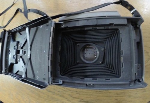 Vintage Polaroid Automatic 103 Land Camera - Picture 5 of 11