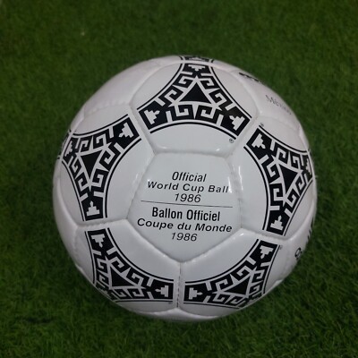 ADIDAS AZTECA SOCCER BALL l FIFA WORLD CUP 1986 MEXICO MATCH