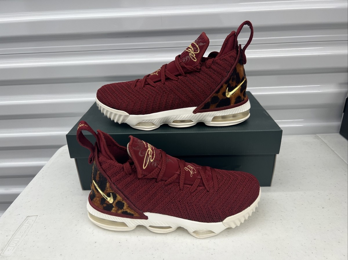 Nike Lebron 16 King Red Size 6Y Youth Sneakers Basketball