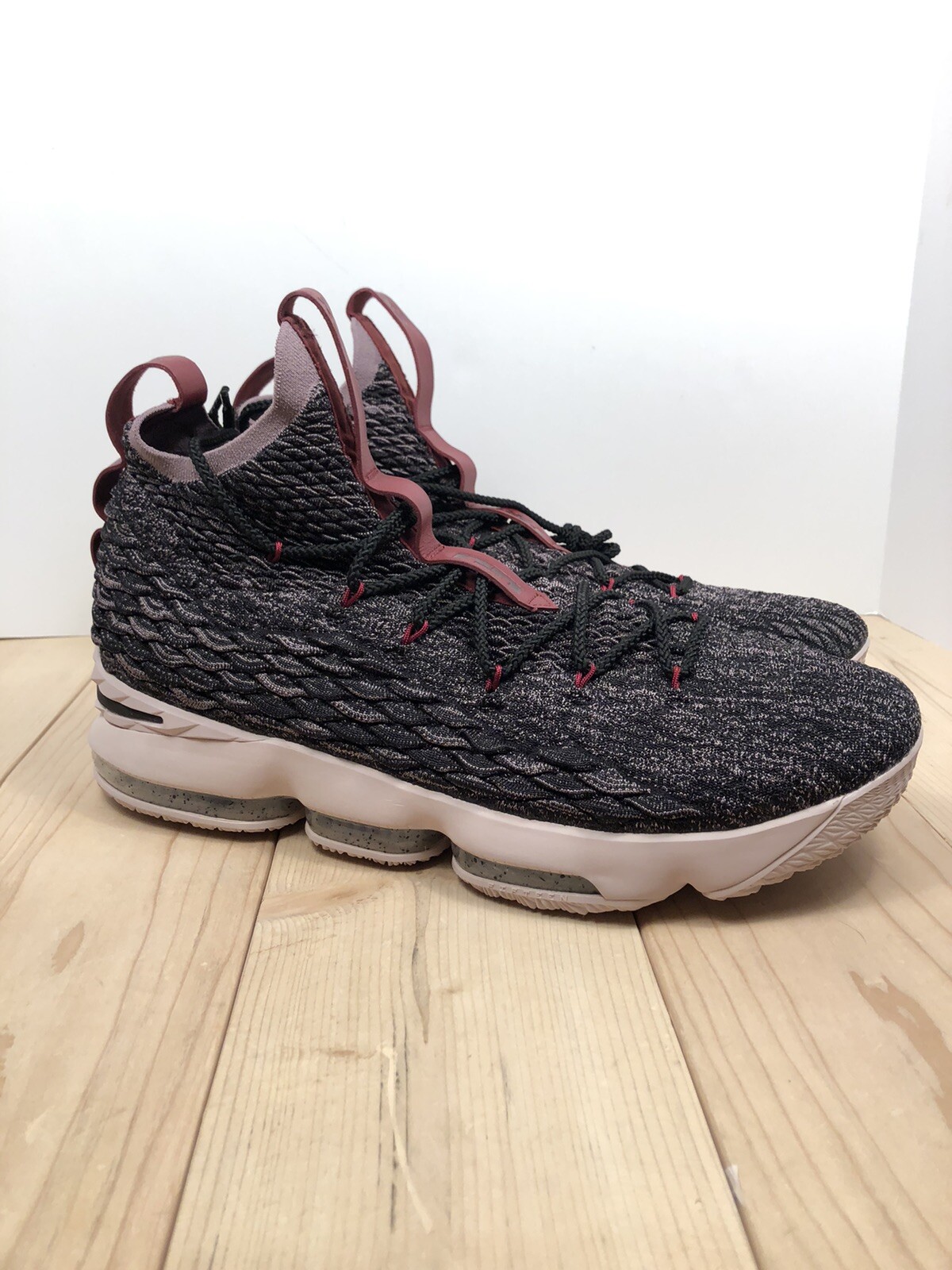 lebron 15 on sale mens