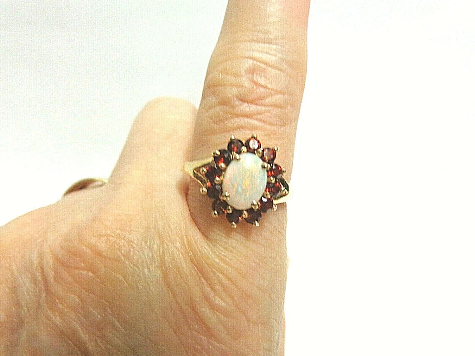 Anel opala/turmalina ouro amarelo 10kt tamanho 8,50 peso 2,8 gramas tcw design oval 1,60 - Imagem 4 de 4