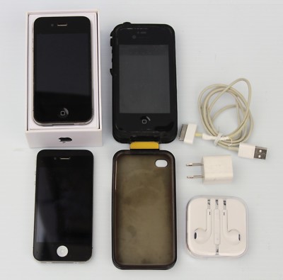 Lot of 2 Apple iPhone 4 - 8GB - Black A1332 (GSM) AT&T w