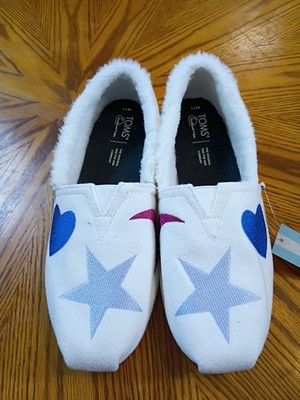 NWT Women's Ivory Felt Embroidered Faux Fur Toms Alpargata Shoes Size 11