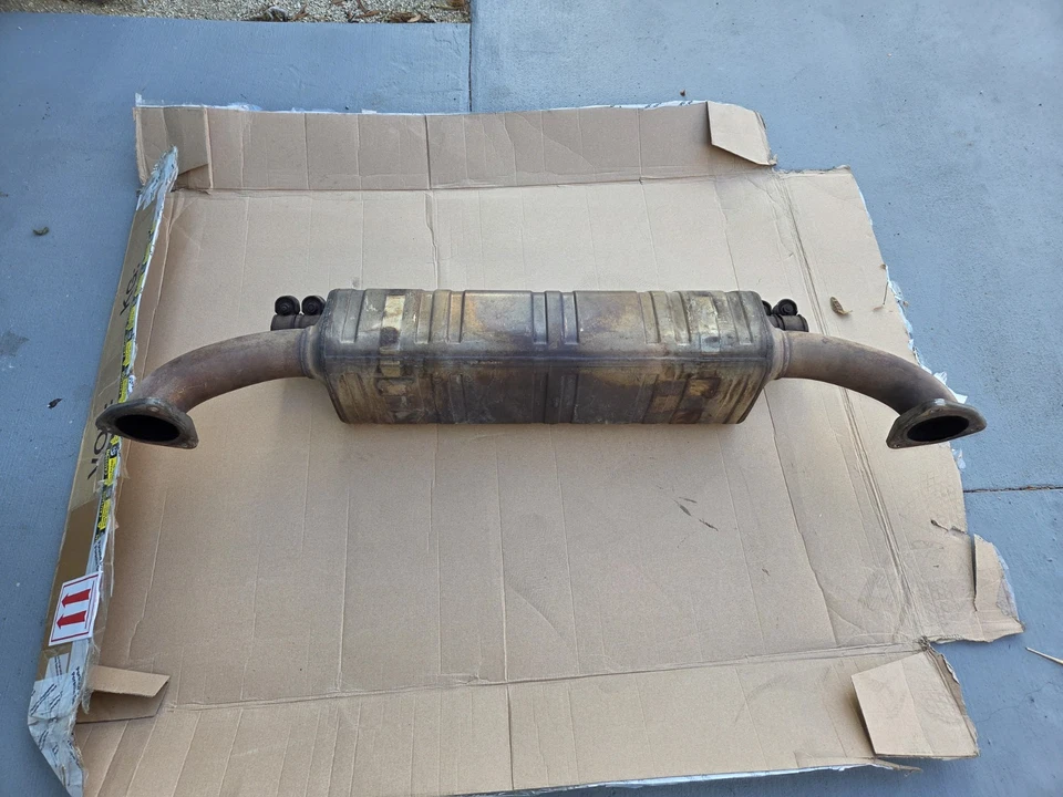 Silenciador central Porsche 911 991 Carrera 2012-2016 OEM Eberspacher Foto 2 de 2