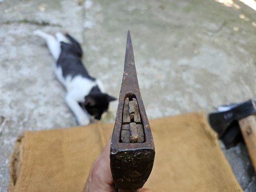 HACHA BELGA FORJADA A MANO RARA VINATGE - Imagen 11 de 12