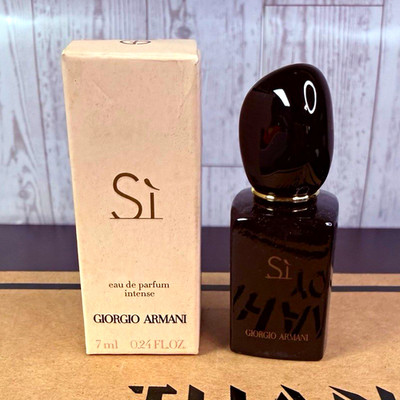 Giorgio Armani Sì Eau de Parfum Intense Miniature 7ml 0.24 fl oz