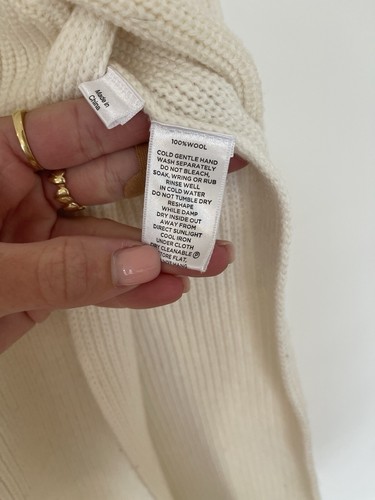 Sportscraft Australian Merino Wool Cream Knit Cardigan Size XS Side Splits EUC - Picture 8 of 8