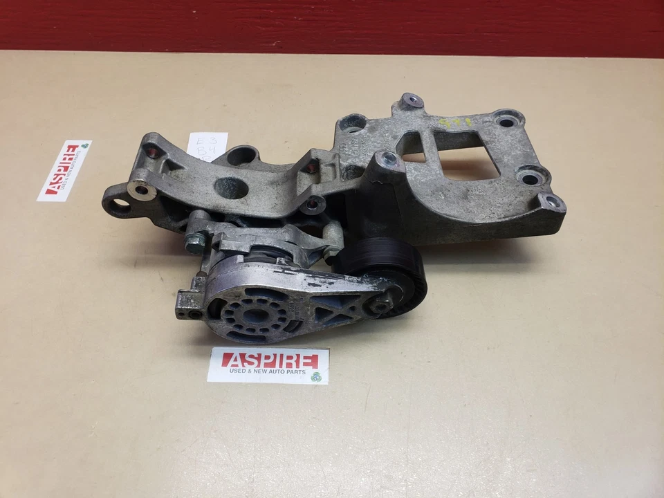 Tensor de correia Volkswagen GTI 2007-2008 com suporte de montagem 06F903143E - Imagem 4 de 4