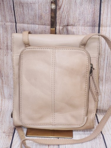 American Leather Co. Large RFID Crossbody Bag - Kansas - Cashew Beige - Picture 4 of 10