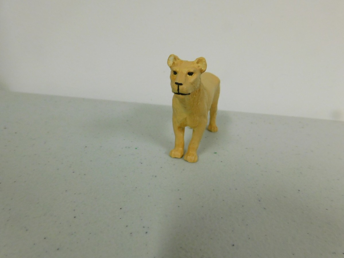 Preiser G Scale 1/25 Cat#47506 Lioness Lion for LGB Circus Zoo Lot