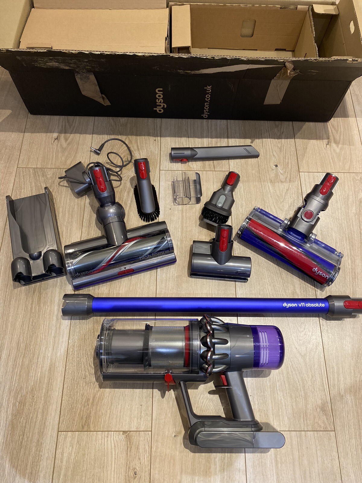 Dyson V11™ Absolute Cordless Vacuum RRP £599 5025155040348 eBay