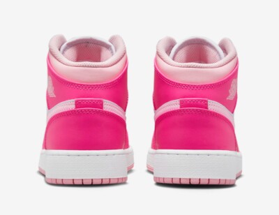 m❤︎ adidas Toddlers' Bubble Comfy I Medium Width Shoes, Size