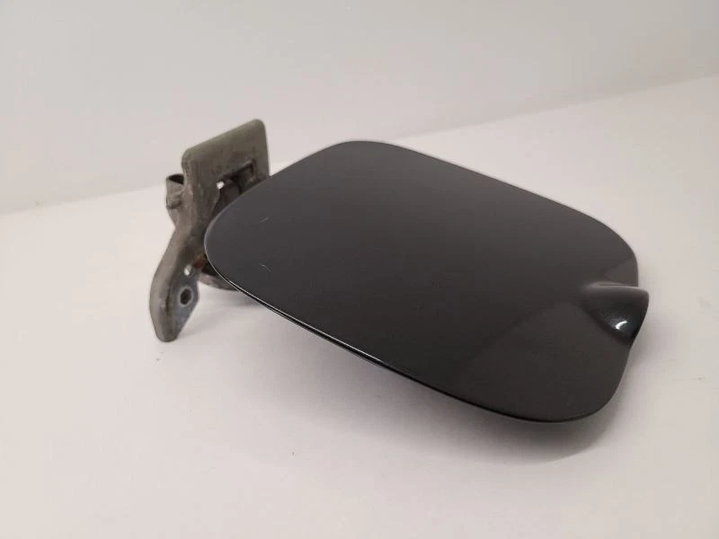 Ford Flex 2009-2019 puerta de llenado de combustible negra 8A8Z74405A26A Foto 2 de 4