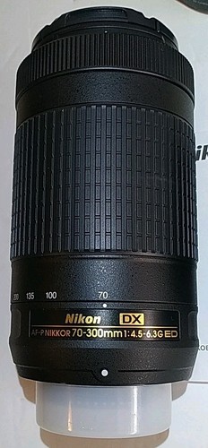 3 Nikon Lenses DX AF-S Nikkor 35mm 1:1.8g, AF-P 70-300 DX ED, AF-P 18-55mm W Bag - Picture 5 of 23