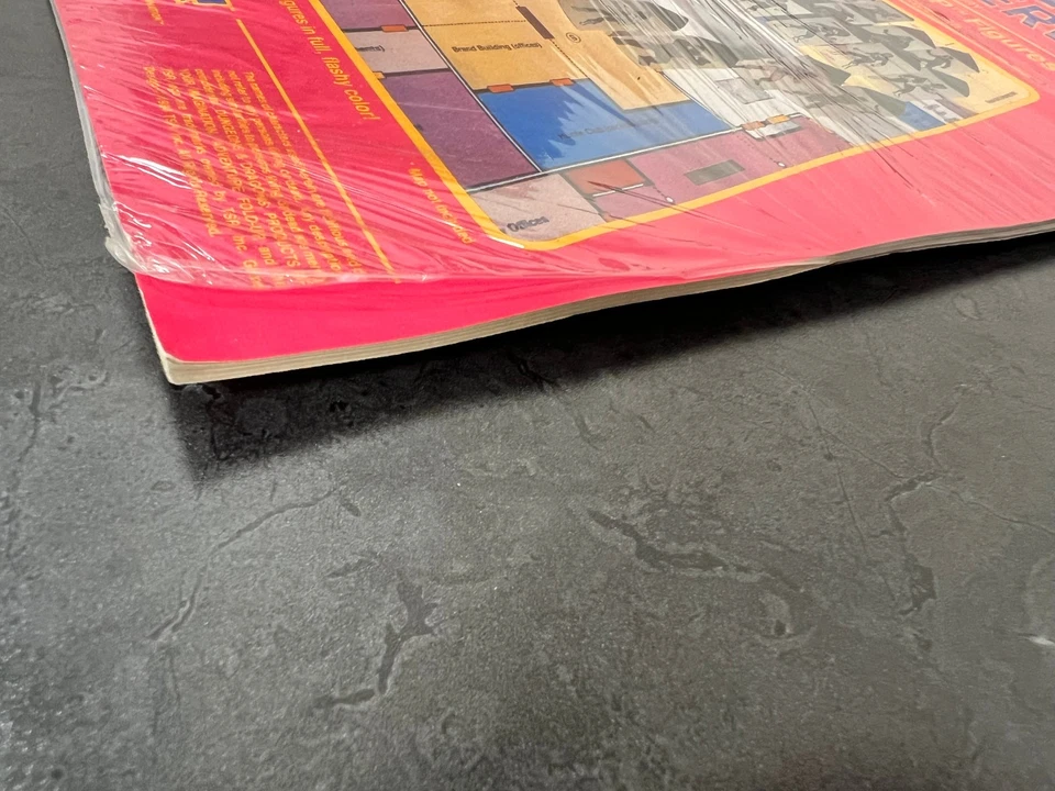 TSR MHCA-3 Marvel Super Heroes Adventure Fold-Up Figures (1984) NEW SEALED! - Image 4 of 4