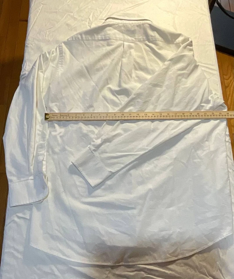 Chaps Men's Long Sleeve Button-Down Oxford Dress Shirt Size 17-17.5/34-35 White - Image 3 of 4