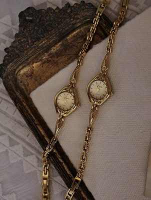 Gold French Vintage Style Unique Dainty Women display picture 3