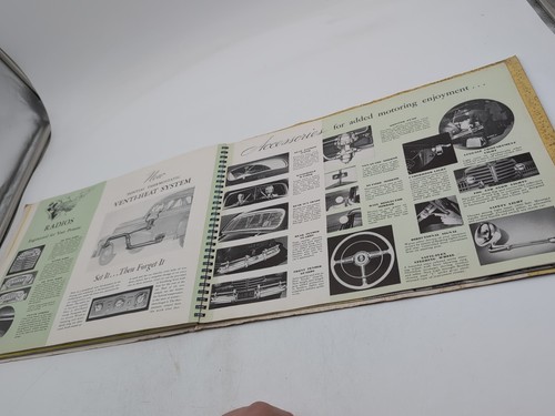1942 Pontiac Dealer Album Original Showroom Book Paint Chips Upholstery - Picture 13 of 18