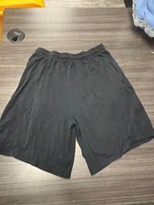 Men's medium - black Hanes shorts