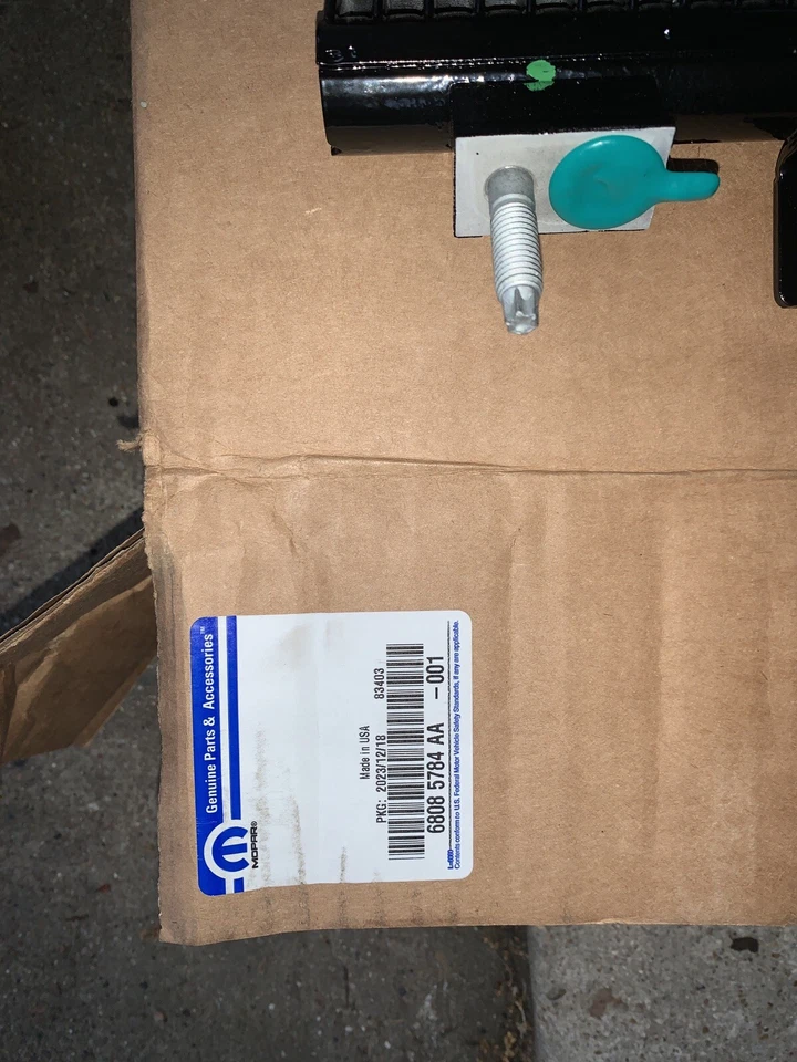 Dodge Challenger/Charger condensador e refrigerador trans - Imagem 2 de 3