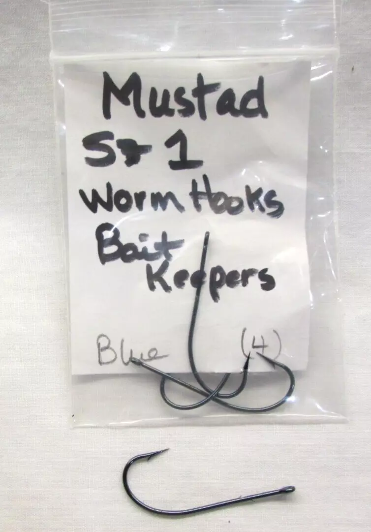 Worm Hooks Size 1, 1/0, 2/0, 3/0 Blue Steel Assortment MUSTAD