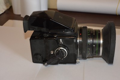 Zenza Bronica Etrs Slr Film Camera With 150mm 75 Mm Lens Extra 120 Film Holder Ebay