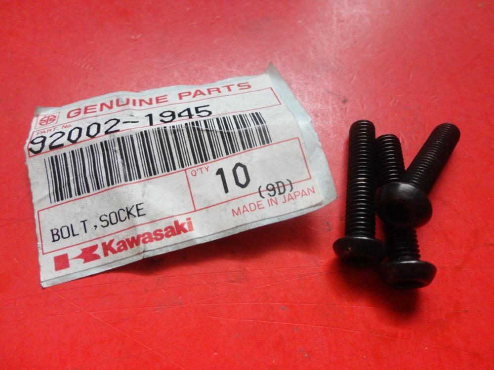 NOS NEW OEM FACTORY KAWASAKI 1988-1992 ZX600 BOLT 6X30 QTY3 92002