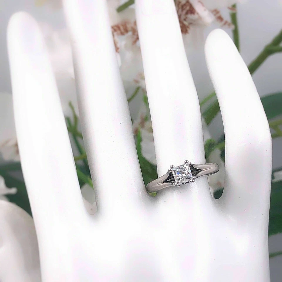 Anillo de compromiso VERA WANG Love Collection 0,85 tcw oro blanco 18k Foto 4 de 4